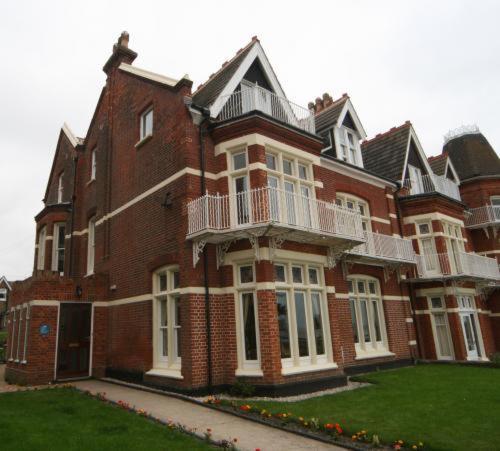Britten House Lowestoft Extérieur photo